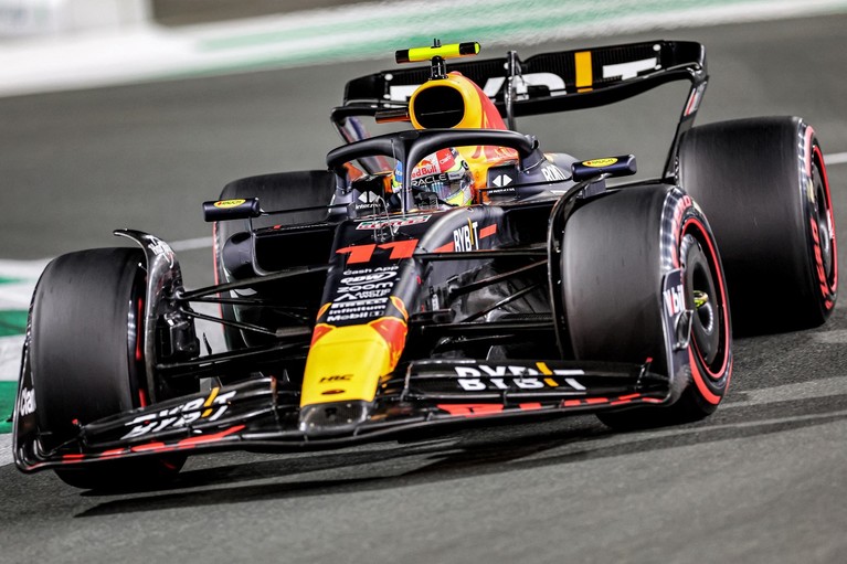 VIDEO | Sergio Perez va porni primul la Jeddah. Max Verstappen, abia pe 15. Cursa este duminică, de la ora 19:00, în direct pe Prima Sport 2