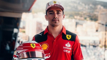 Formula 1 ǀ Casca purtată de Leclerc la Monaco Grand Prix, vândută cu o sumă-record la licitaţie pentru o cauză nobilă