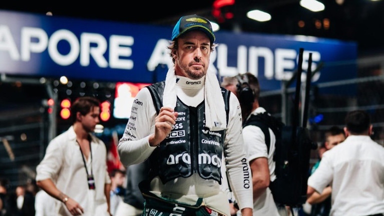 La 44 de ani, pilotul Fernando Alonso a devenit pentru prima dată tătic