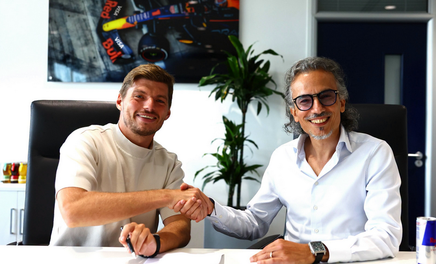 Max Verstappen şi-a prelungit contractul cu Red Bull până în 2030 