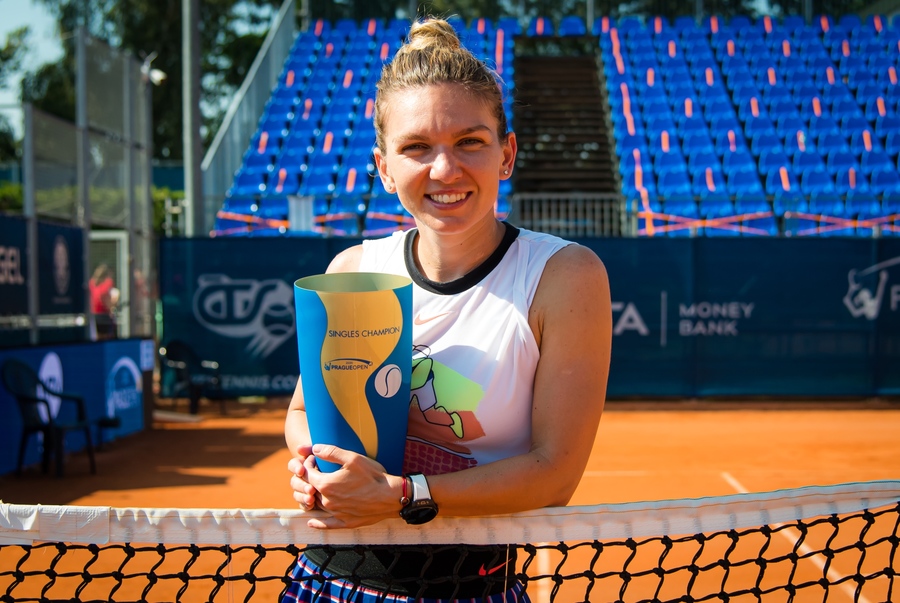 Elogii în presa internaţională pentru Simona Halep. ”E agilă şi dinamică. Loveşte mingea curat şi cu agresivitate”