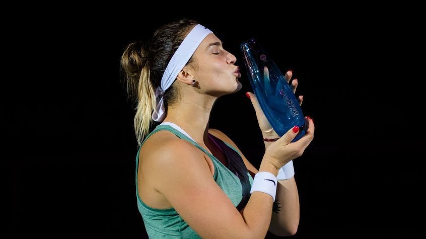 Arina Sabalenka a învins-o pe Victoria Azarenka în duelul bielorus de la turneul din Ostrava