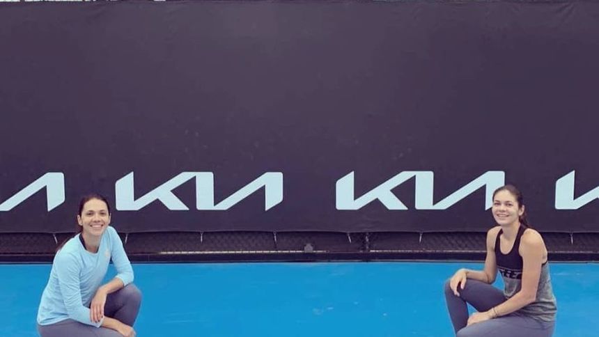 Andreea Mitu şi Raluca Olaru le-au învins pe Monica Niculescu şi Patricia Ţig în primul tur al Australian Open

