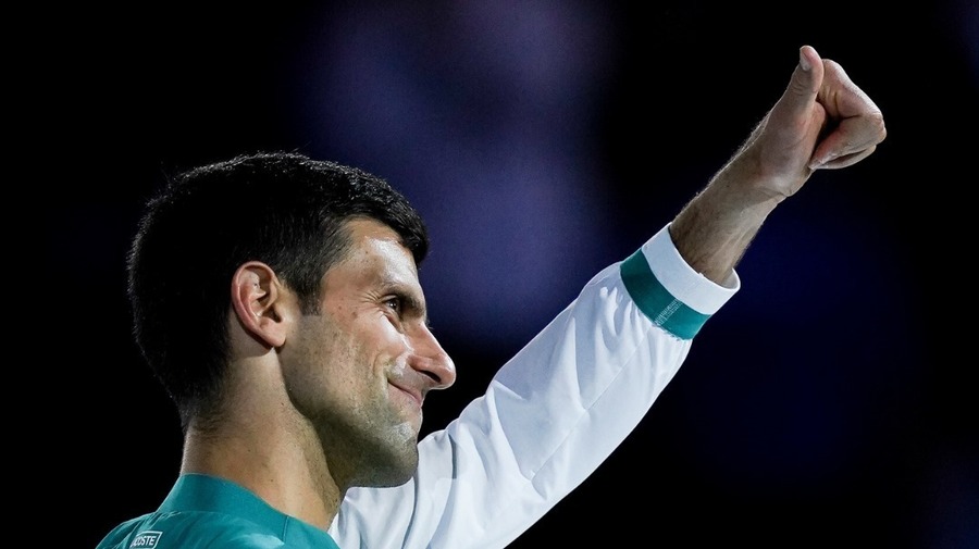 A făcut-o în stilul lui şi la declaraţii. Discursul lui Djokovic, după succesul de la Australian Open: ”Nu m-ai mai sunat” 