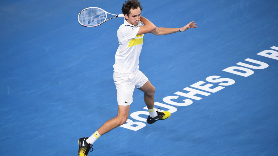 VIDEO | Daniil Medvedev a câştigat turneul de la Marsilia şi a urcat pe locul 2 ATP. Recordul atins de către rus