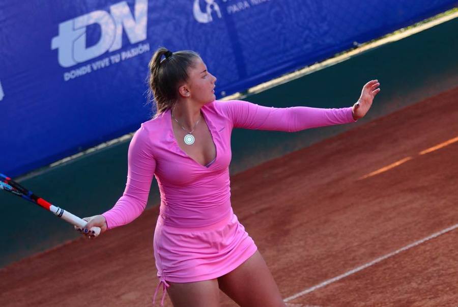 O avem pe următoarea Simona Halep? Andreea Prisăcariu a câştigat al doilea turneu ITF din acest an