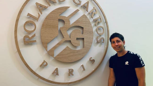 Mesaj emoţionant din partea Simonei Halep pentru Carla Suarez-Navarro. Iberica revine pe teren, după ce a învins o boală cumplită