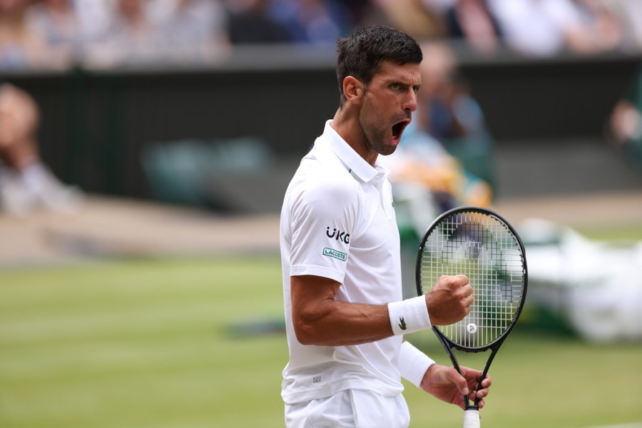 VIDEO | Novak Djokovic s-a calificat în semifinale la Wimbledon, pentru a zecea oară în carieră