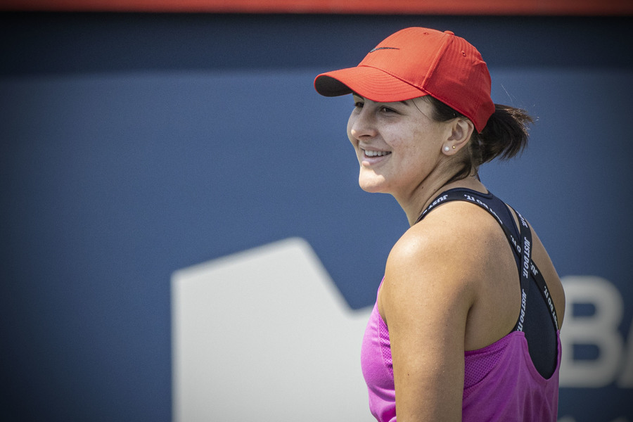 VIDEO | Bianca Andreescu s-a calificat în optimile de finală ale turneului de la Montreal
