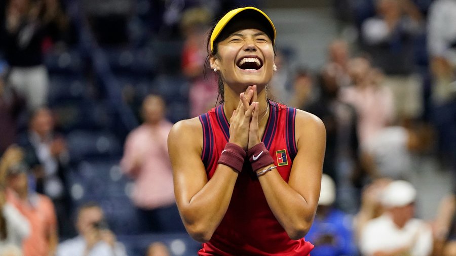 FABULOS! Venită din calificări, Emma Răducanu s-a impus la US Open, la doar 18 ani