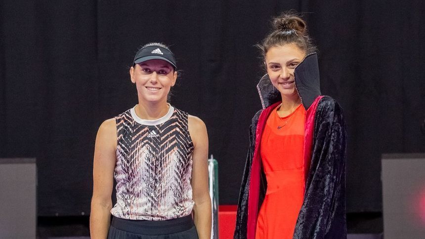 VIDEO ǀ Jaqueline "Dracula" Cristian a salvat două mingi de meci şi s-a calificat în optimile de finală ale Transylvania Open