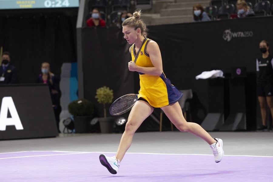 VIDEO ǀ  Victorie ca în vremurile bune. Simona Halep a făcut recital în faţa Gabrielei Ruse, la Transylvania Open