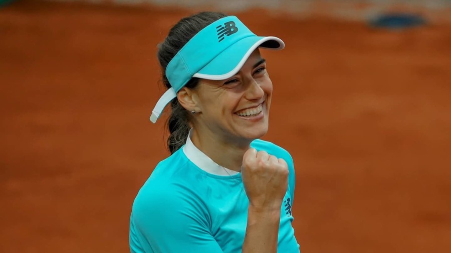 Româncele impresionează la Australian Open. Sorana Cîrstea şi Irina Begu merg şi ele în turul II