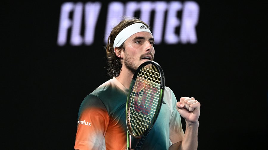 Stefanos Tsitsipas, între ultimii opt de la Australian Open, după o victorie muncită din greu cu Taylor Fritz
