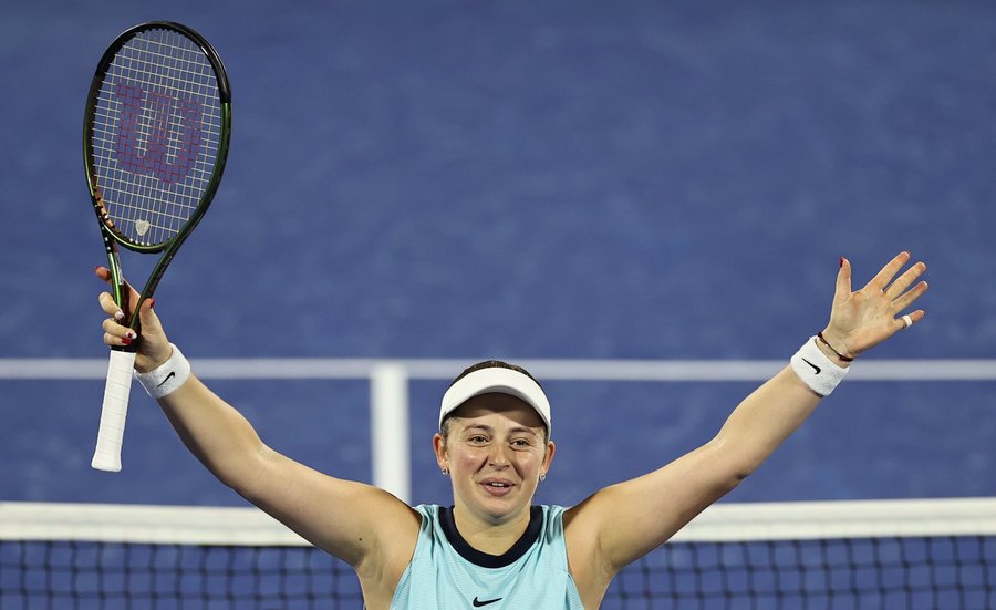 Jelena Ostapenko a câştigat turneul de la Dubai. Victorie fără probleme în faţa Veronikăi Kudermetova