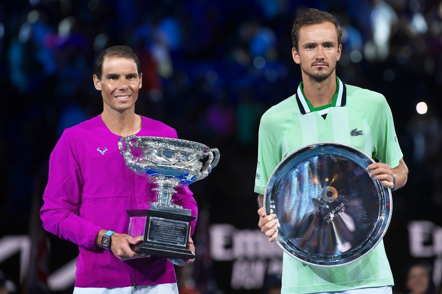 Daniil Medvedev şi Rafael Nadal şi-au respectat statutul de favoriţi la debutul în turneul de la Acapulco