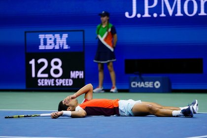 Alcaraz l-a învins pe Sinner şi a ajuns în semifinale la US Open, la capătul unui duel epic ce a durat peste cinci ore