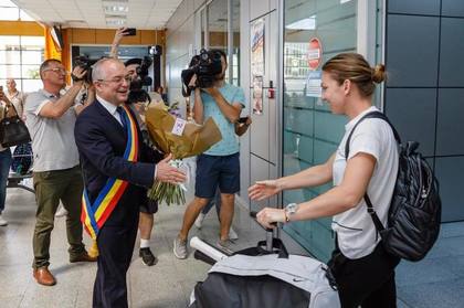 Emil Boc, după ce Simona Halep a fost depistată pozitiv la o substanţă interzisă: "Sunt alături de tine în drumul sigur spre Adevăr şi Dreptate!"