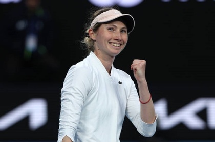 Australian Open: Venită din calificări, Cristina Bucsa a eliminat-o pe Bianca Andreescu în turul doi
