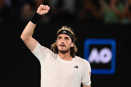 Stefanos Tsitsipas l-a învins pe tânărul Jiri Lehecka şi s-a calificat în semifinale la Australian Open