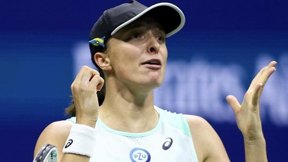 Iga Swiatek profită de abandonul lui Ons Jabeur şi merge în finala turneului WTA de la Stuttgart