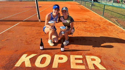 Irina Bara şi Andreea Mitu au câştigat proba de dublu la turneul ITF de la Koper