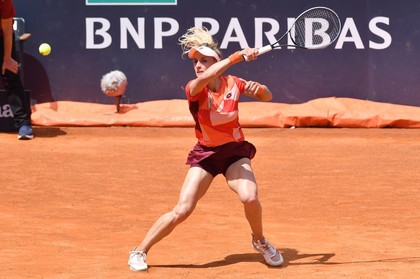 Lesia Tsurenko îşi îndeamnă conaţionalele să le învingă “pe toate terenurile” pe sportivele din Rusia şi Belarus, la Roland-Garros