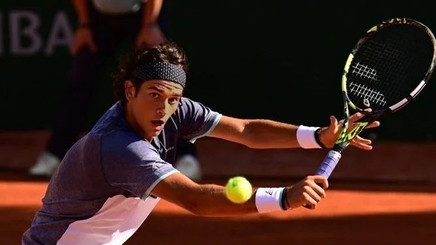 Cara Meşter şi Mihai Alexandru Coman, eliminaţi în turul doi al turneului de juniori de la Roland Garros