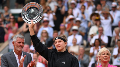 ”Vreau să le mulţumesc tuturor celor din spatele cortinei”. Muchova a scris o poveste superbă la Roland Garros