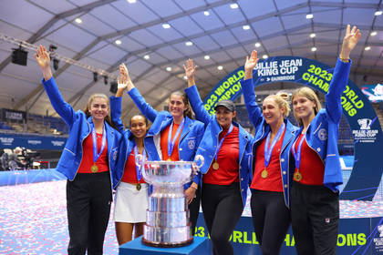 Canada a scris din nou istorie în tenis. Leylah Fernandez şi colegele sale au câştigat Billie Jean King Cup