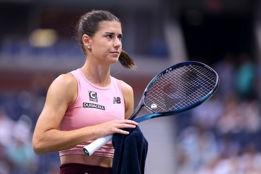Sorana Cîrstea, învinsă în set decisiv de Jelena Ostapenko, în primul tur la Adelaide