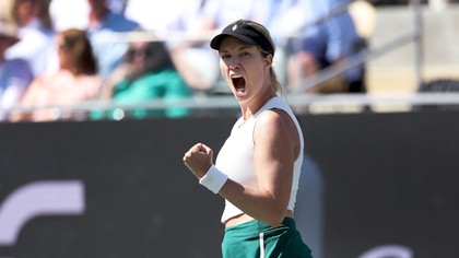 VIDEO | Mai reuşeşte cineva să o oprească pe Collins? Americanca a câştigat un meci nebun la Madrid şi continuă seria fabuloasă