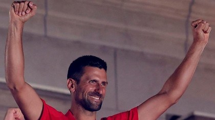 VIDEO | Novak Djokovic şi medaliaţii Serbiei la JO au avut parte de o primire triumfală la Belgrad 