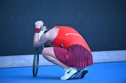 Simona Halep, spulberată la Hong Kong