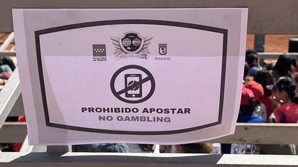 VIDEO | Slovacul Norbert Gombos s-a certat cu pariorii care l-au fluierat la un turneu de la Madrid 