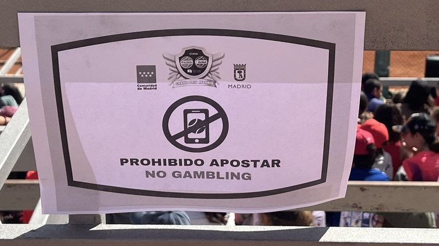VIDEO | Slovacul Norbert Gombos s-a certat cu pariorii care l-au fluierat la un turneu de la Madrid 
