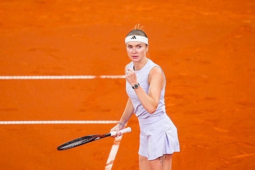 Svitolina a salvat trei mingi de meci şi a eliminat-o pe Paolini în „optimi” la Roland Garros