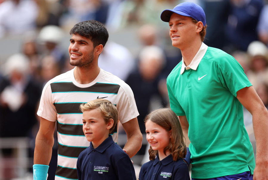 Roland Garros s-a încheiat cu o revenire senzaţională! Finala dintre Alcaraz şi Sinner a fost cea mai lungă din istorie