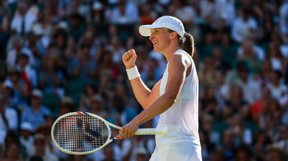 Swiatek a învins-o cu uşurinţă pe Bencic şi a ajuns pentru prima dată în finală la Wimbledon