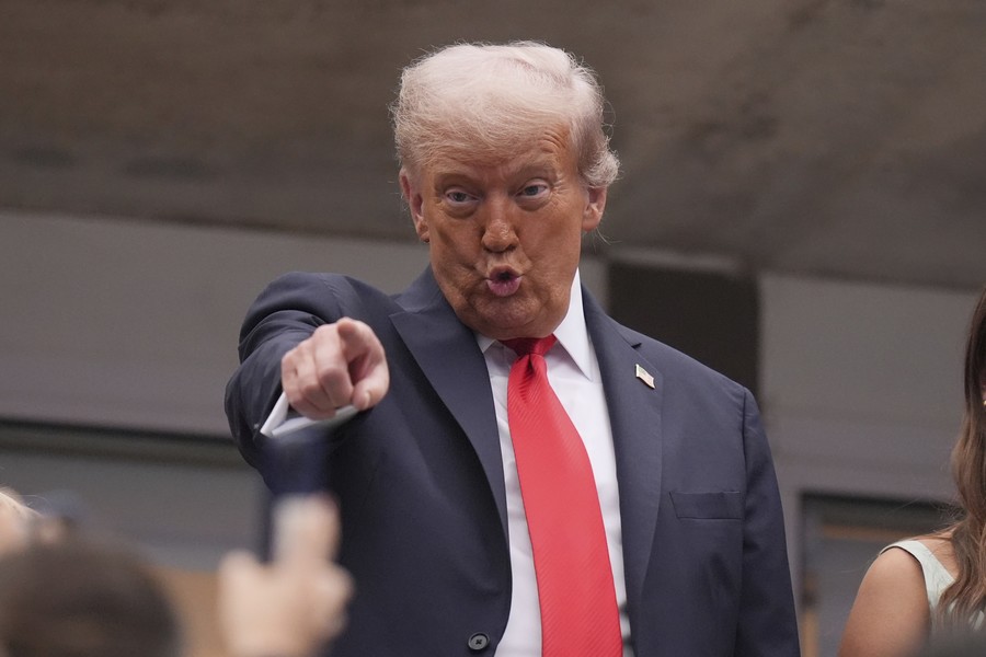 Startul finalei US Open, întârziat din motive de securitate. Donald Trump, huiduit în arenă
