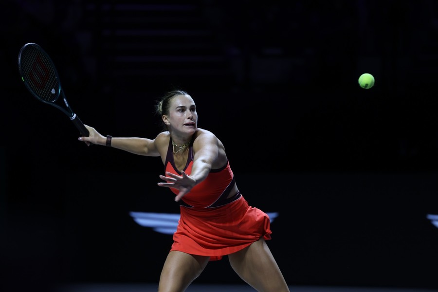S-a stabilit finala! Sabalenka o va înfrunta pe Rybakina, pentru a decide câştigătoarea Turneului Campioanelor