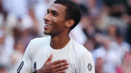 VIDEO | Auger-Aliassime îşi menţine şansele pentru semifinalele Turneului Campionilor, după ce l-a învins pe Shelton