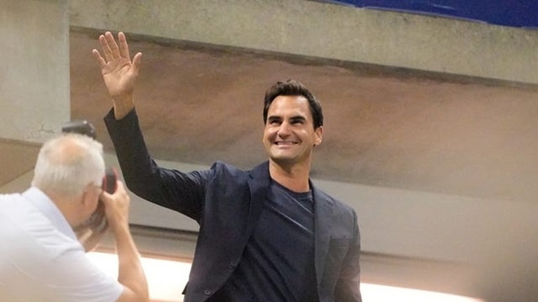 Eleganţa lui Federer dincolo de terenul de tenis. Alcaraz, impresionat de "swing"-ul elveţianului