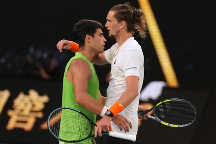 Meci maraton la Melbourne între Carlos Alcaraz şi Alexander Zverev! Record doborât pentru cea mai lungă semifinală din istoria Australian Open
