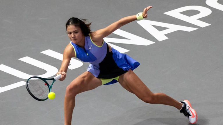 Emma Răducanu, prima finalistă la Transylvania Open. A trecut de Oleksanda Oliynykova după aproape 3 ore!