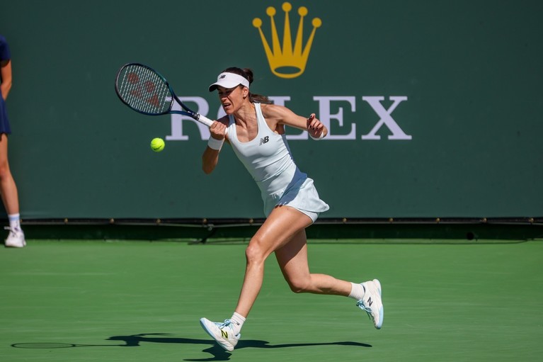 Sorana Cîrstea îşi continuă parcursul la Miami! A învins-o pe favorita 21 şi este în optimi