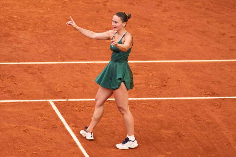 Marta Kostyuk a câştigat turneul de la Madrid şi a oferit un moment epic