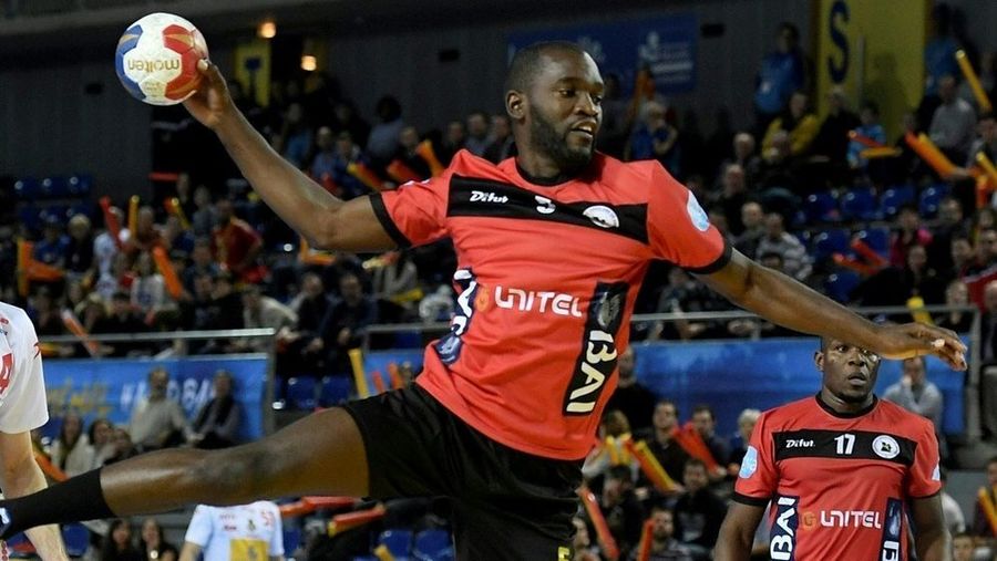 Încă un handbalist de naţională a fost transferat la Dinamo