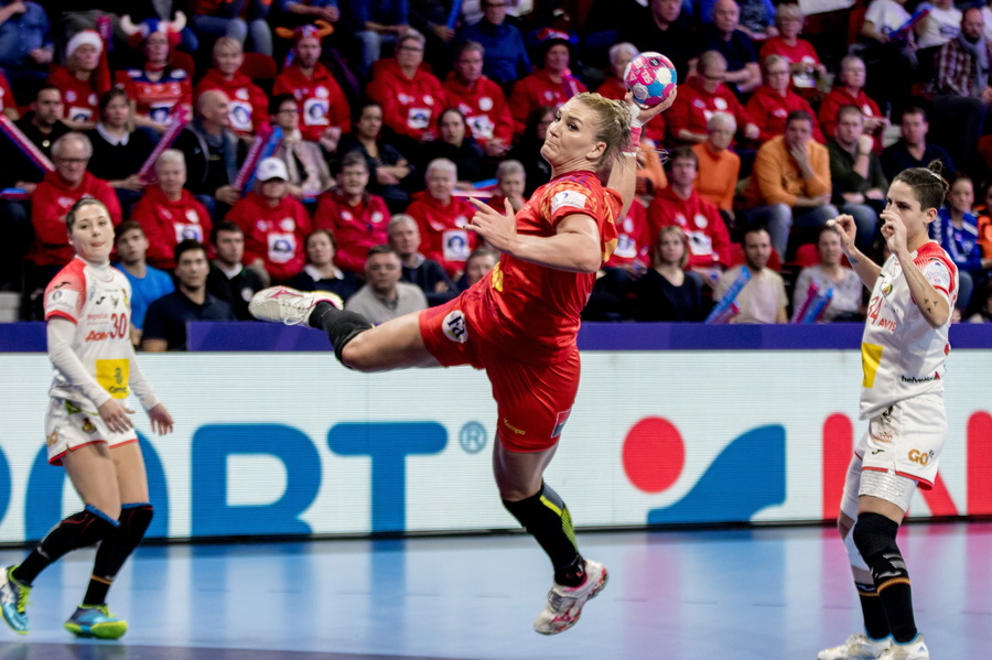 În linie dreaptă pentru Campionatul European! Naţionalele de handbal feminin ale româniei se reunesc în premieră după începutul pandemiei