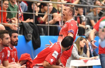 Victorie eroică! Dinamo - Nimes 29-27 . ”Câinii” obţin primul succes în EHF European League, deşi au avut trei absenţe importante